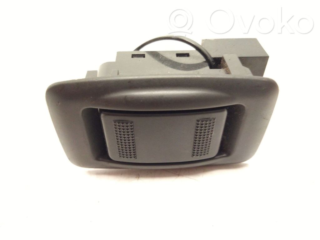 Interruptor del elevalunas eléctrico   C8HD9765