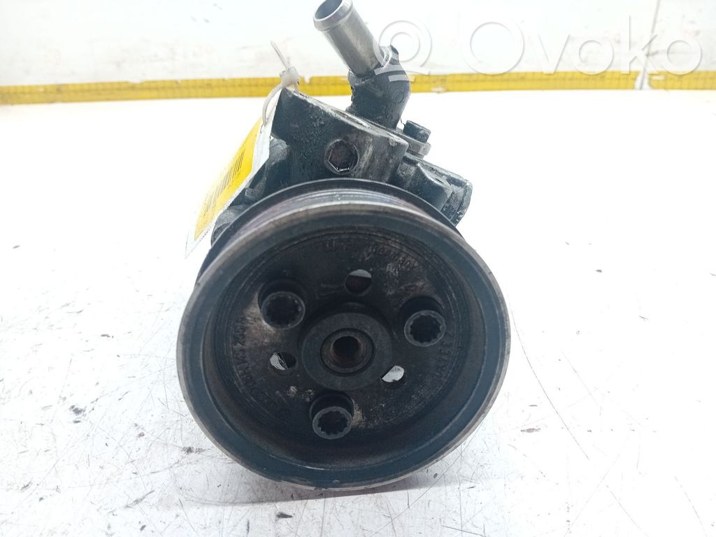 Volkswagen Crafter Ohjaustehostimen pumppu 