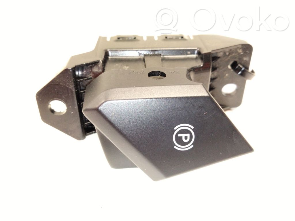 Hand brake release handle   E1GT2B623