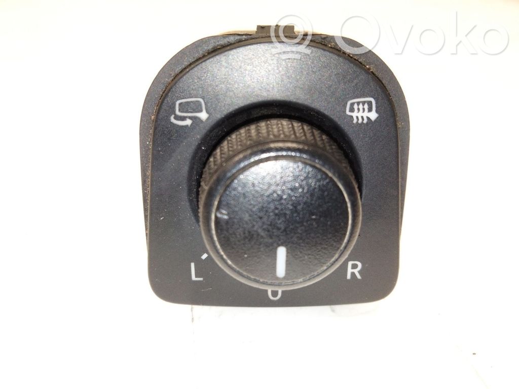 Wing mirror switch   5F0959565