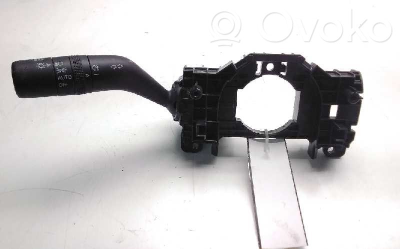 Mazda CX-30 Indicator stalk 