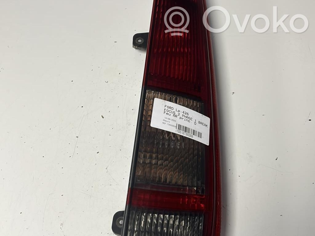 Ford Focus Aizmugurējais lukturis virsbūvē 