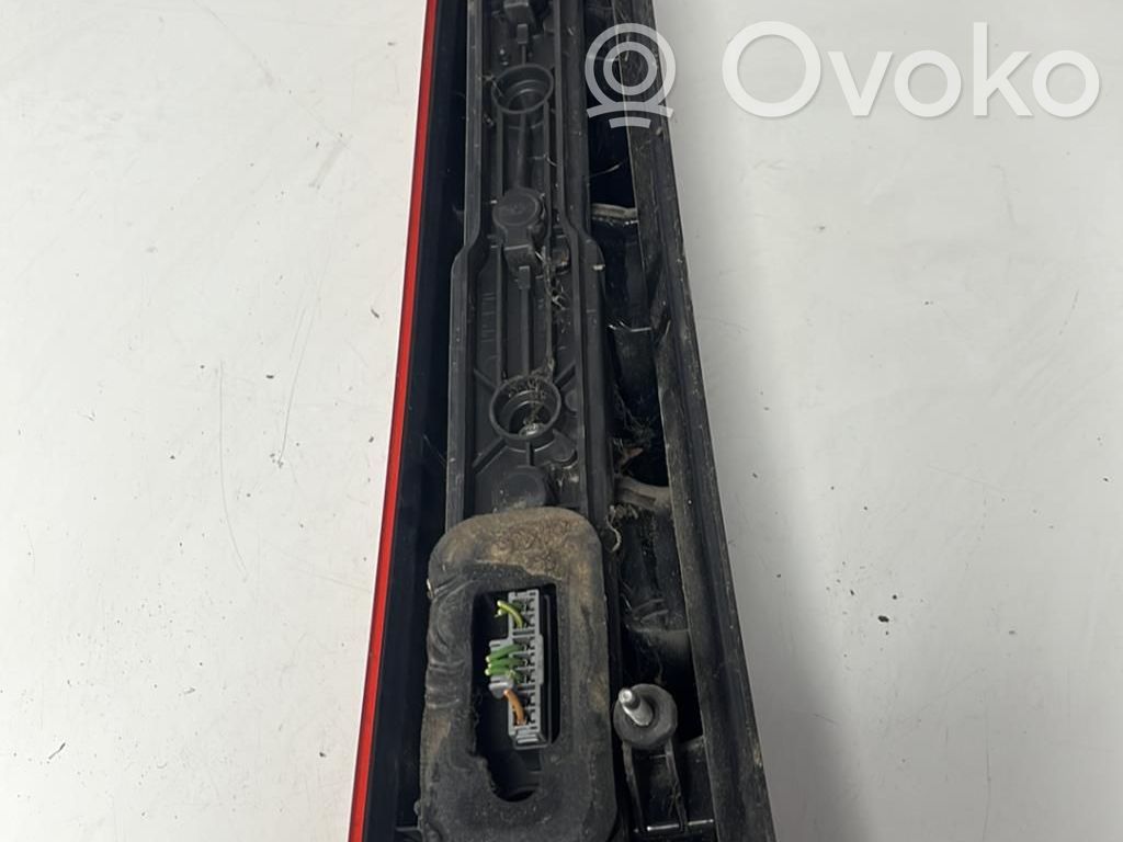 Ford C-MAX I Aizmugurējais lukturis virsbūvē 