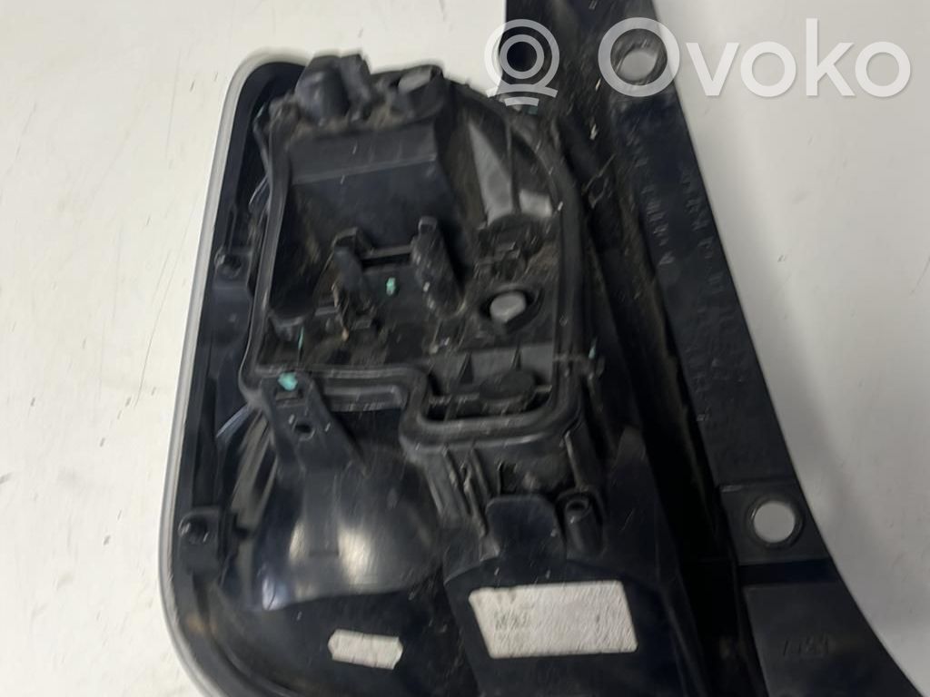 Lampa tylna   51885544