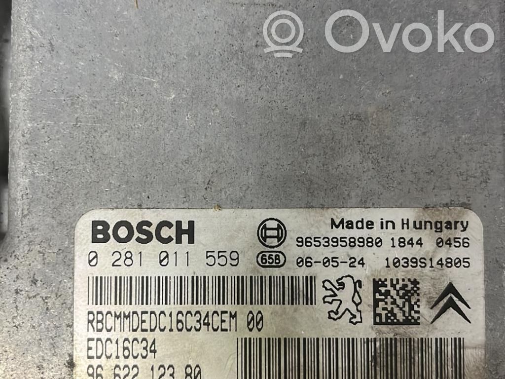 Engine control unit/module   00001940FV