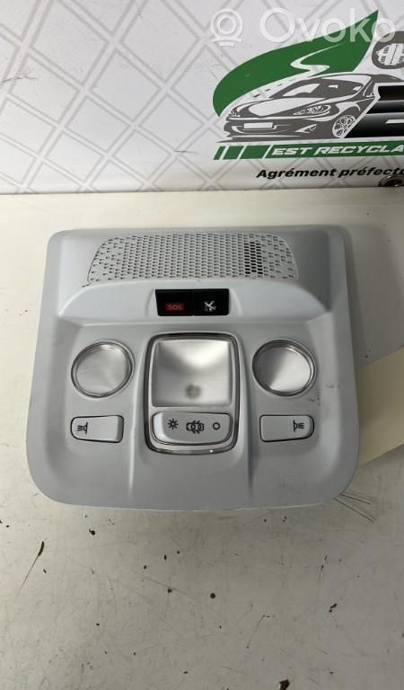 Peugeot 208 I Luz del asiento delantero 