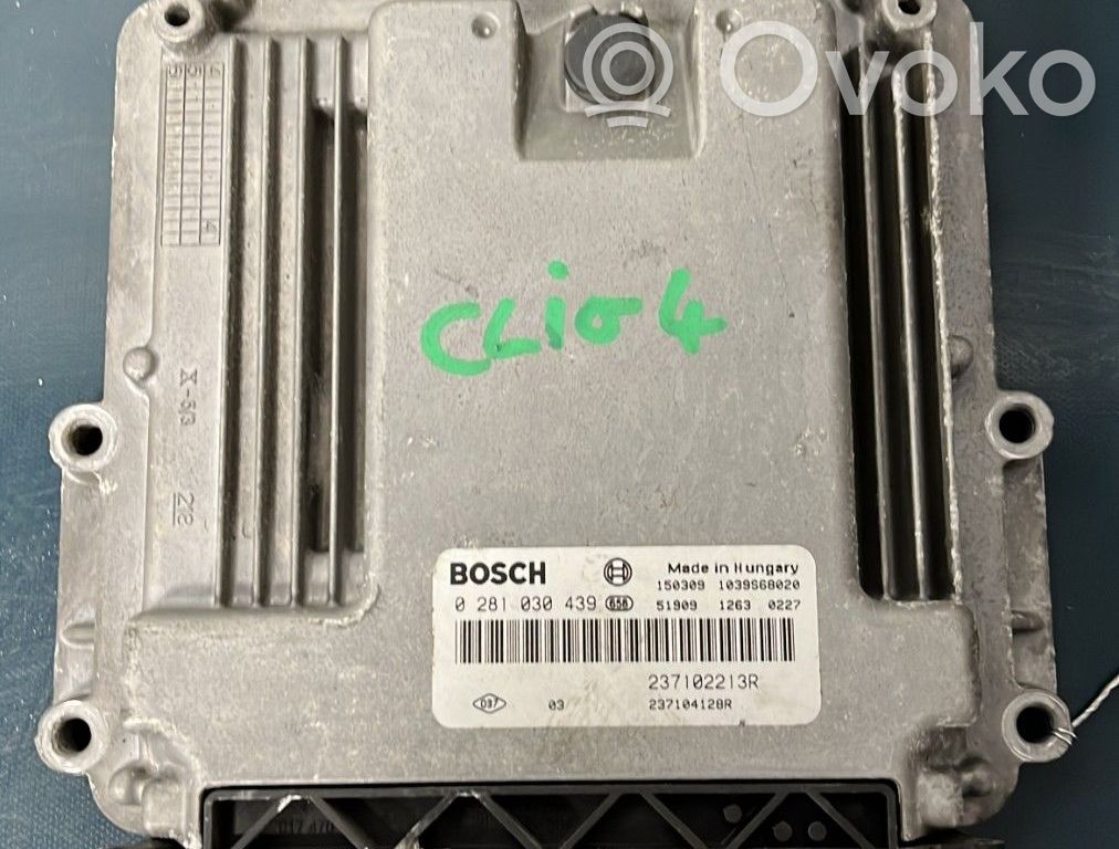Renault Clio IV Engine control unit/module 