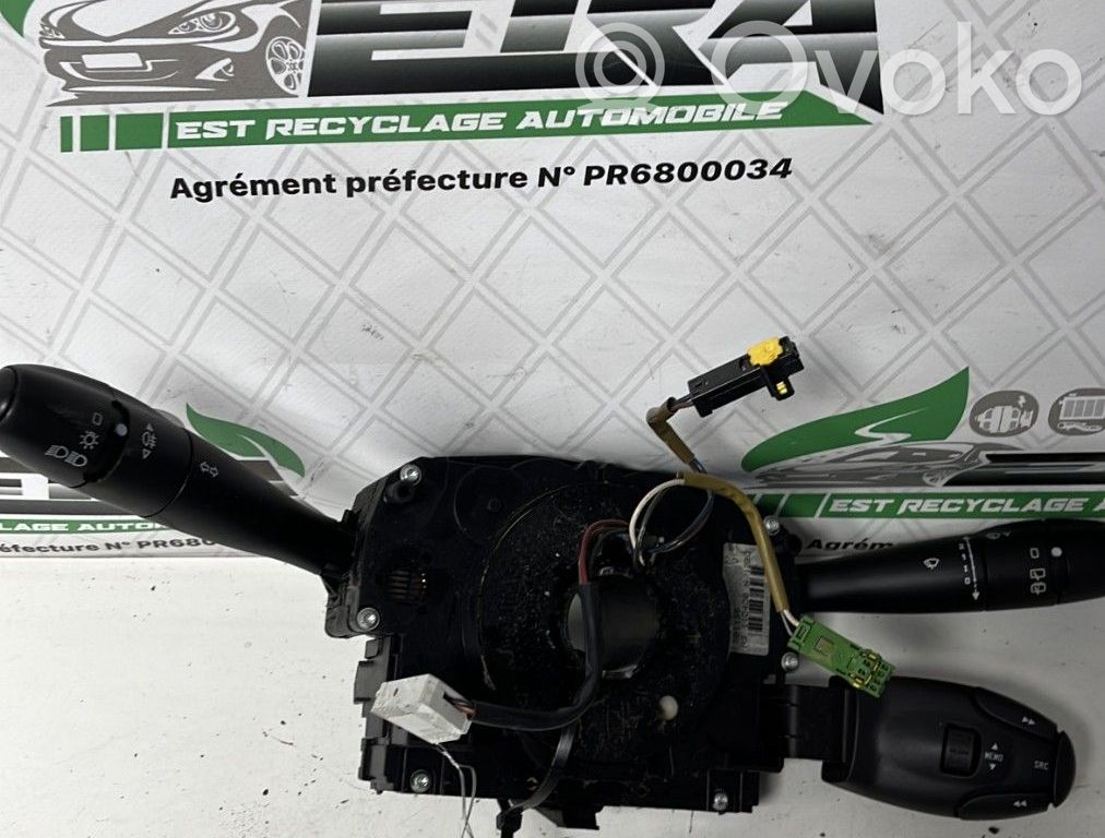 Peugeot 207 Interruptor/palanca de limpiador de luz de giro 