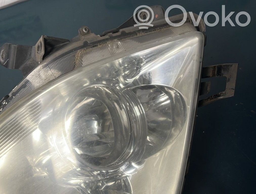 Toyota Corolla Verso E121 Phare frontale 