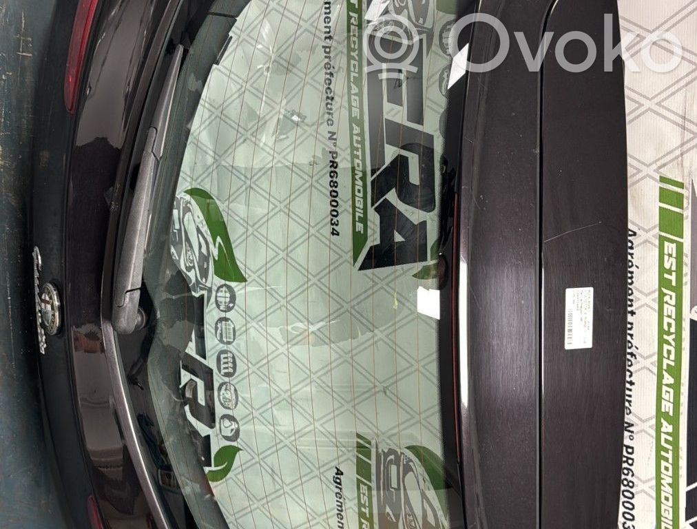Alfa Romeo Giulietta Puerta del maletero/compartimento de carga 