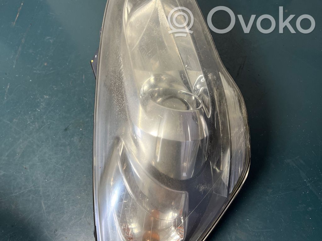 KIA Pro Cee'd I Lampa przednia 