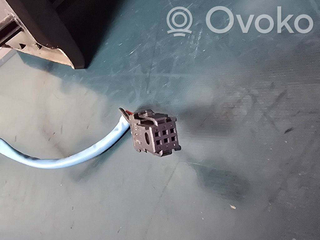 Citroen C2 Manualne lusterko boczne drzwi przednich 