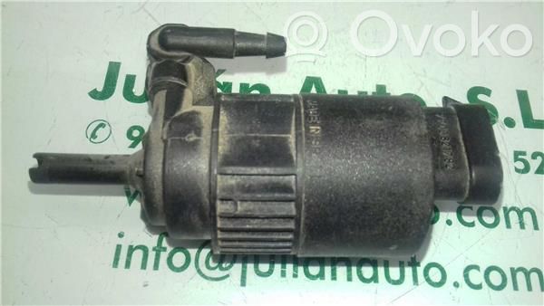 Renault Laguna I Windscreen/windshield washer pump 