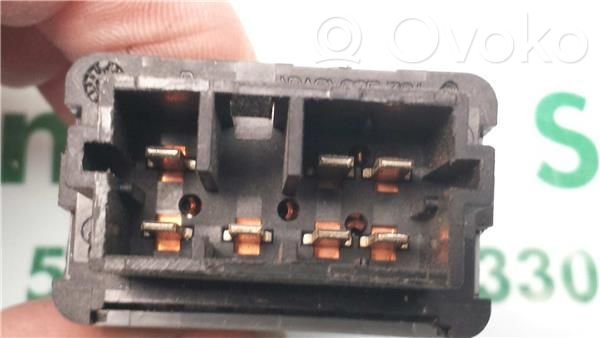 Peugeot 307 Electric window control switch 
