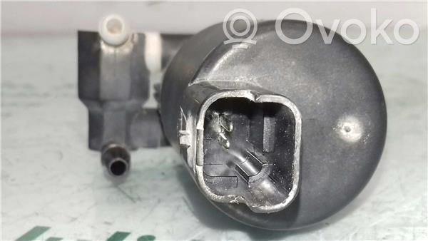 Peugeot 307 Windscreen/windshield washer pump 
