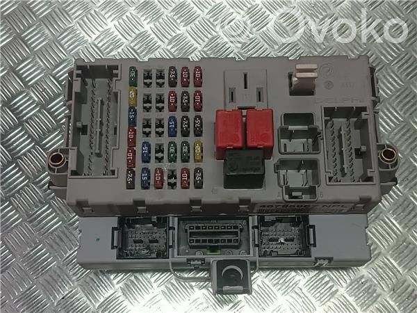 Fiat Punto (188) Module de fusibles 