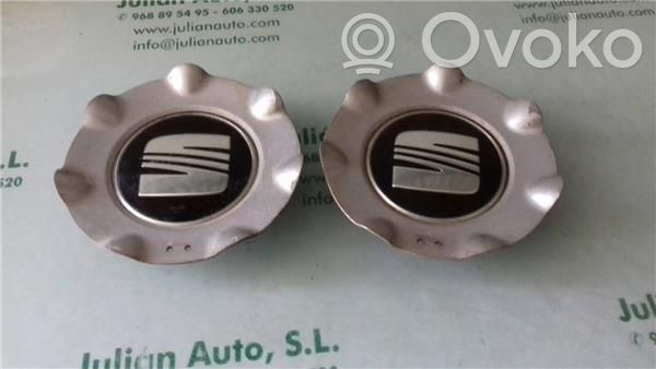 Seat Leon (1M) Заводская крышка (крышки) от центрального отверстия колеса 