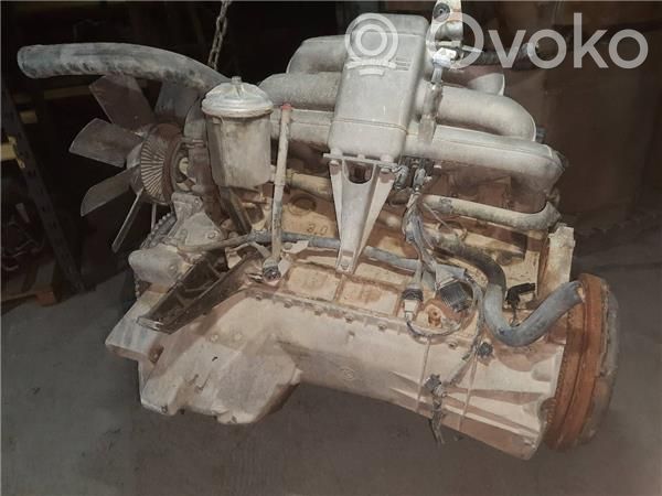 BMW 7 E32 Двигатель в сборе 
