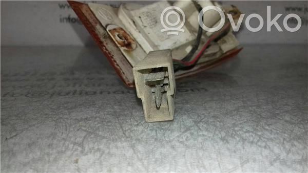 Nissan Vanette Kierunkowskaz przedni 