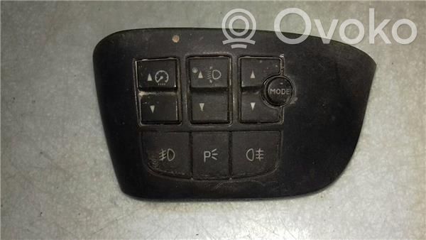 Light switch   B569