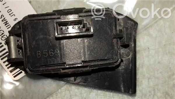 Electric window control switch   B569,10206