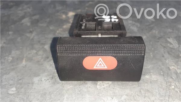 Opel Vectra B Botón interruptor de luz de peligro 