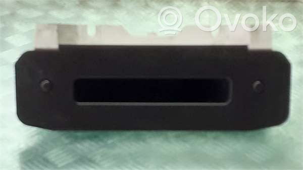 GPS navigation control unit/module   9647409777