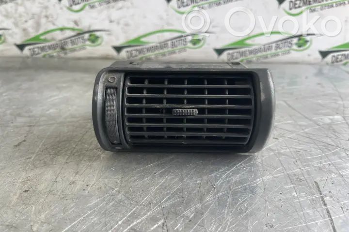Dysze / Kratki nawiewu deski rozdzielczej   F3ZL6FO9