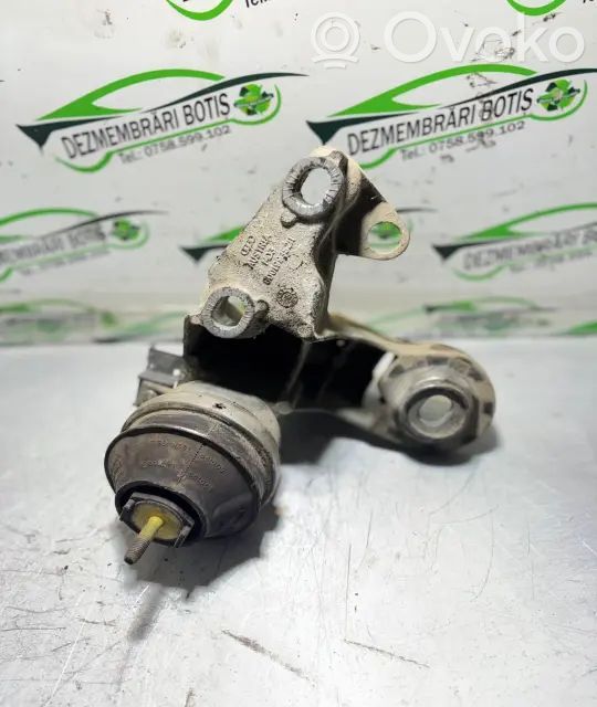 Engine mounting bracket   XA2OKMZX