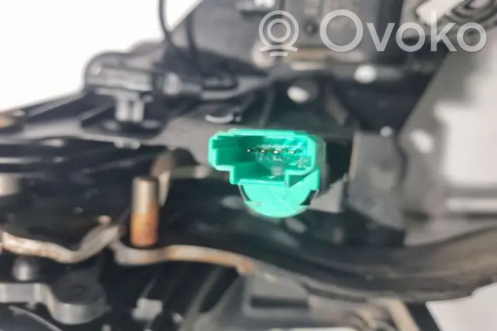 Pedal de freno   2EUOTPU8