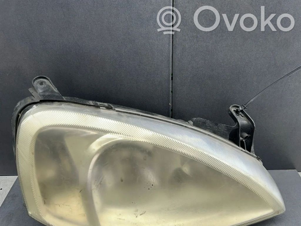 Opel Corsa C Faro/fanale 