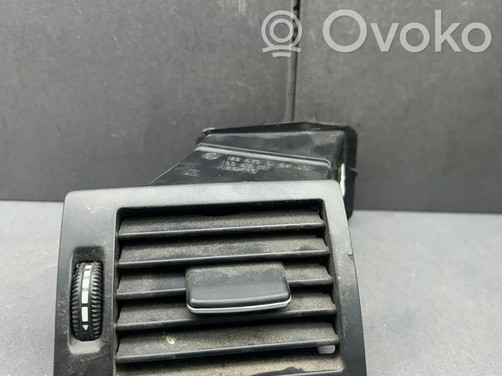 Dysze / Kratki nawiewu deski rozdzielczej   1698300154,YW6MEPVU