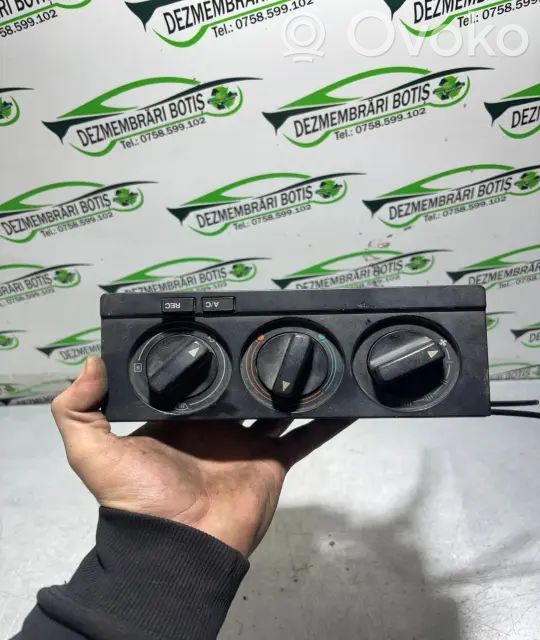 Audi 80 90 S2 B4 Interruttore dell’aria condizionata (A/C) 