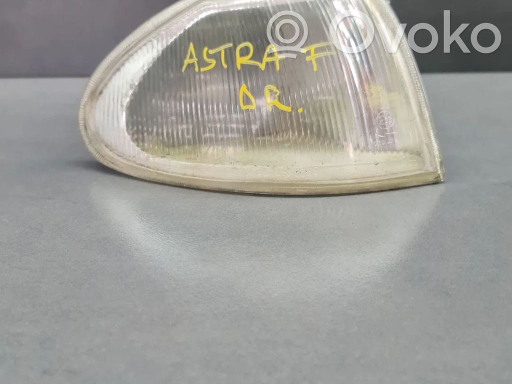 Opel Astra F Blinker vorne Stoßstange 