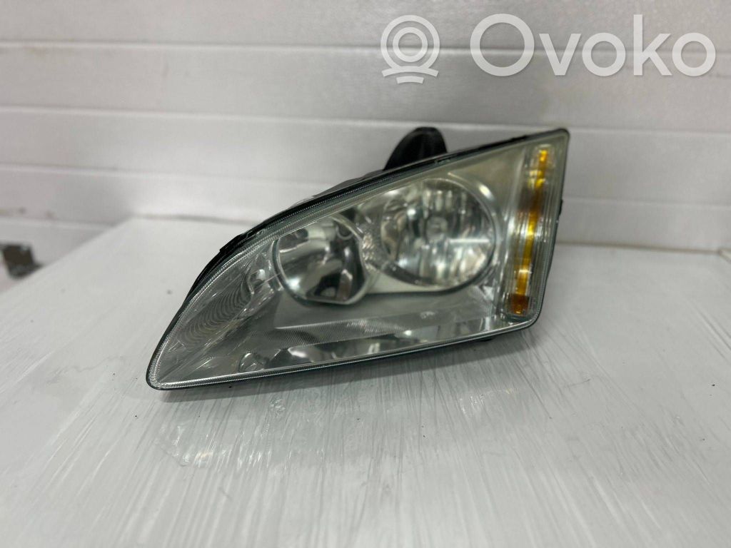 Ford Focus Headlight/headlamp 