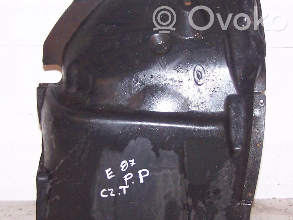 BMW 1 E81 E87 Front wheel arch liner splash guards 