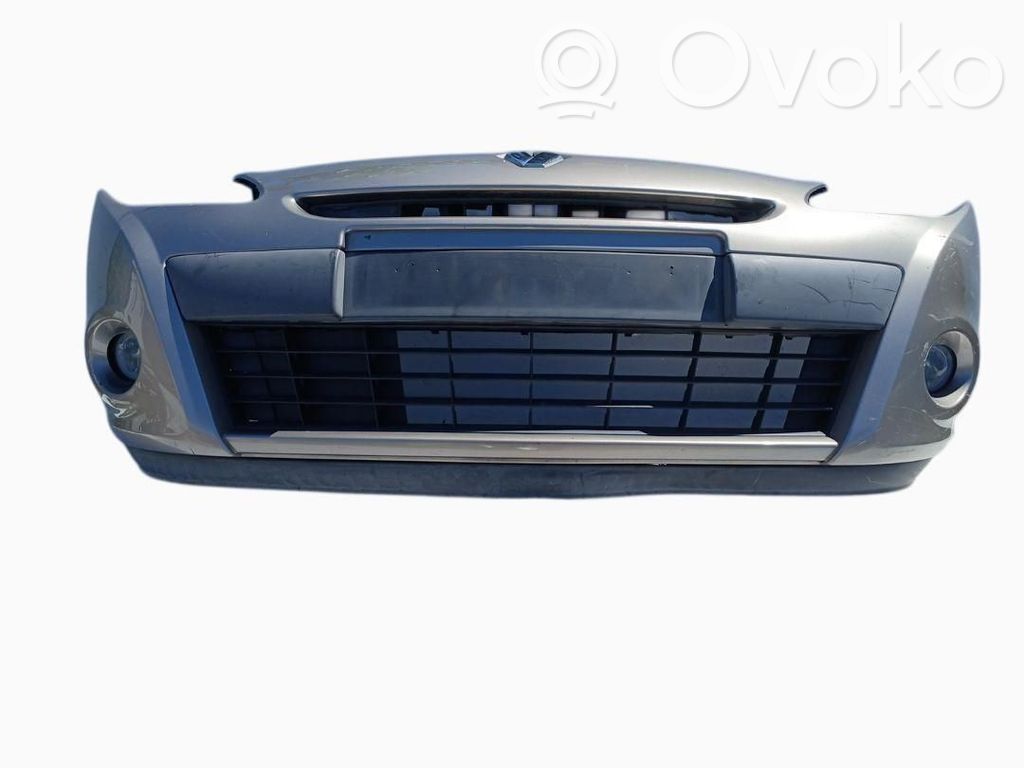 Renault Clio III Parachoques delantero 
