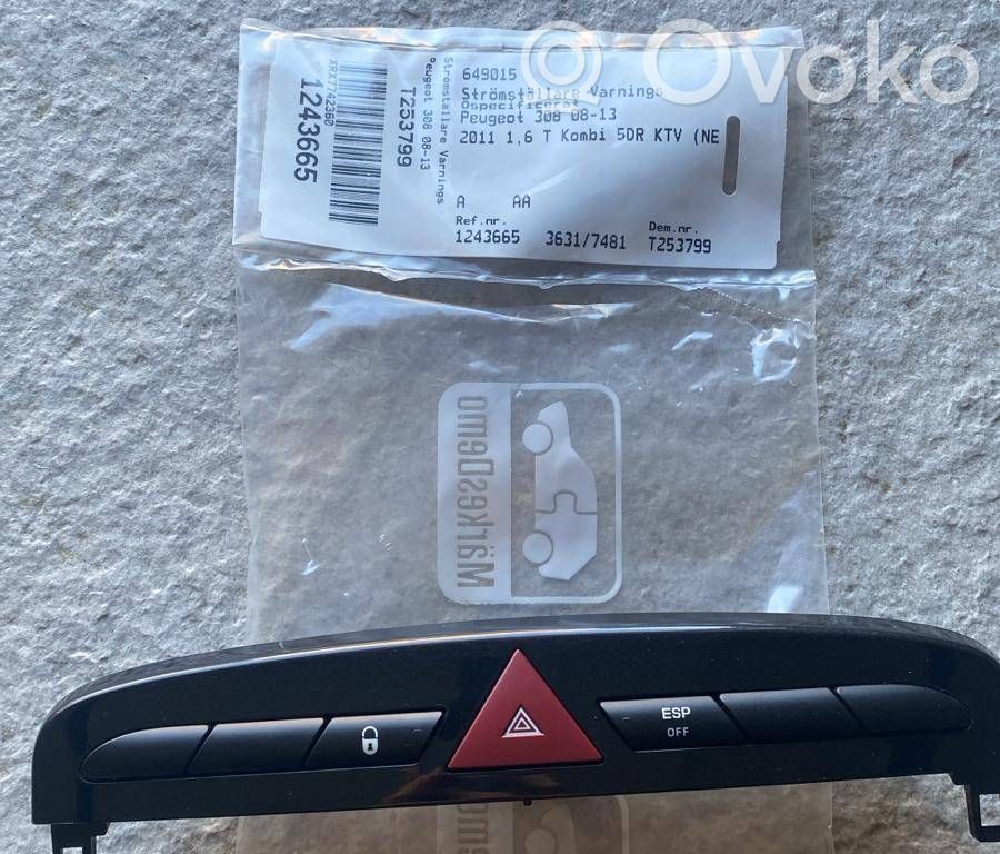 Peugeot 308 Hazard light switch 