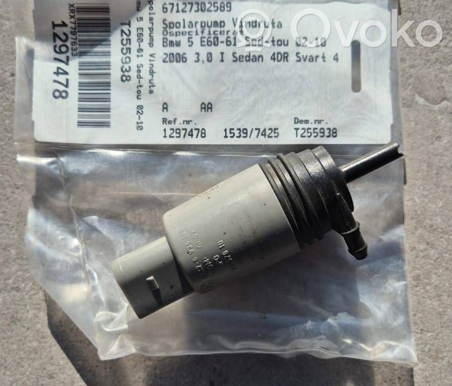 BMW 5 E60 E61 Windscreen/windshield washer pump 