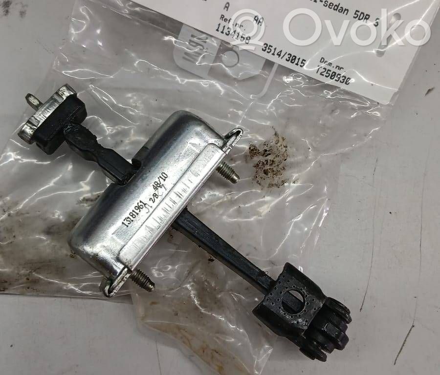 Opel Corsa D Ribotuvas galinių durų atvėrimo 