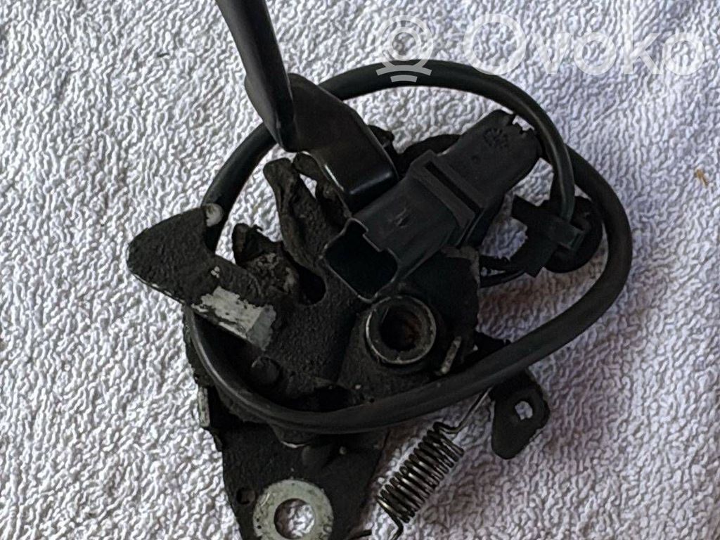 Citroen C5 Tie down hook / loop 