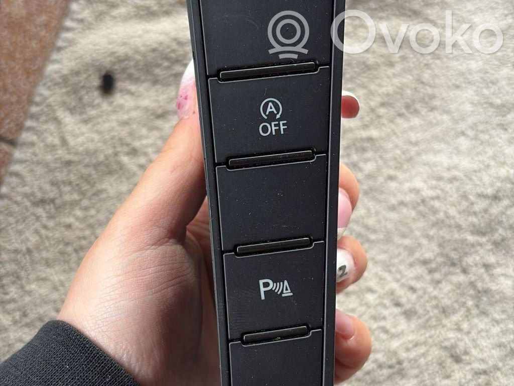 Volkswagen PASSAT B7 Interruptor del sensor de aparcamiento (PDC) 
