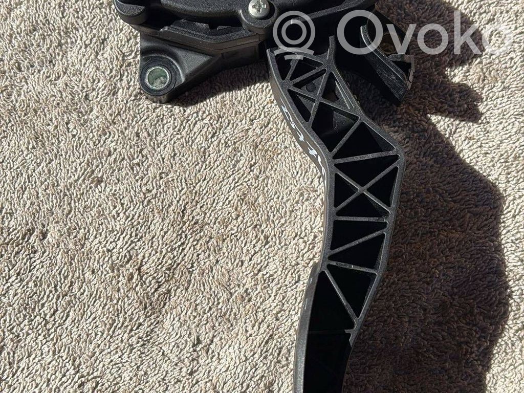 Nissan Qashqai Accelerator throttle pedal 