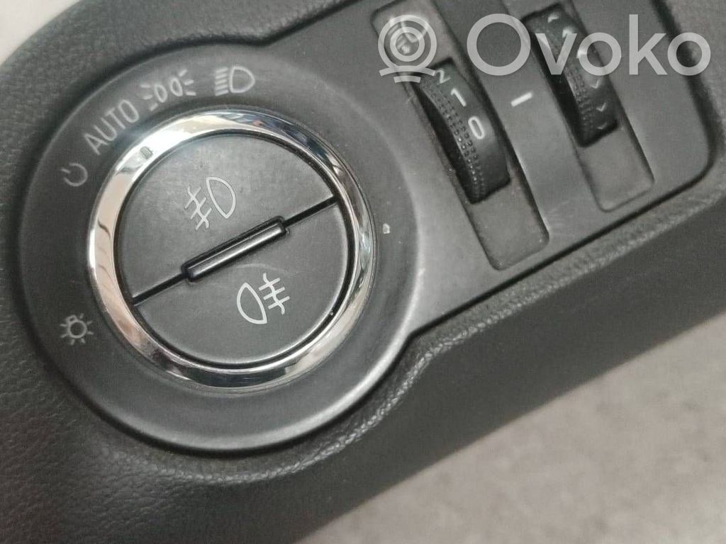 Opel Insignia A Light switch 