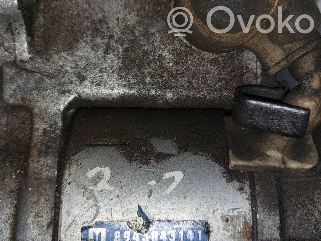 Opel Monterey Starteris 