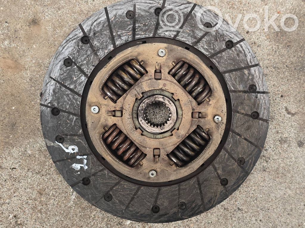 Mitsubishi L200 Disque d'embrayage 