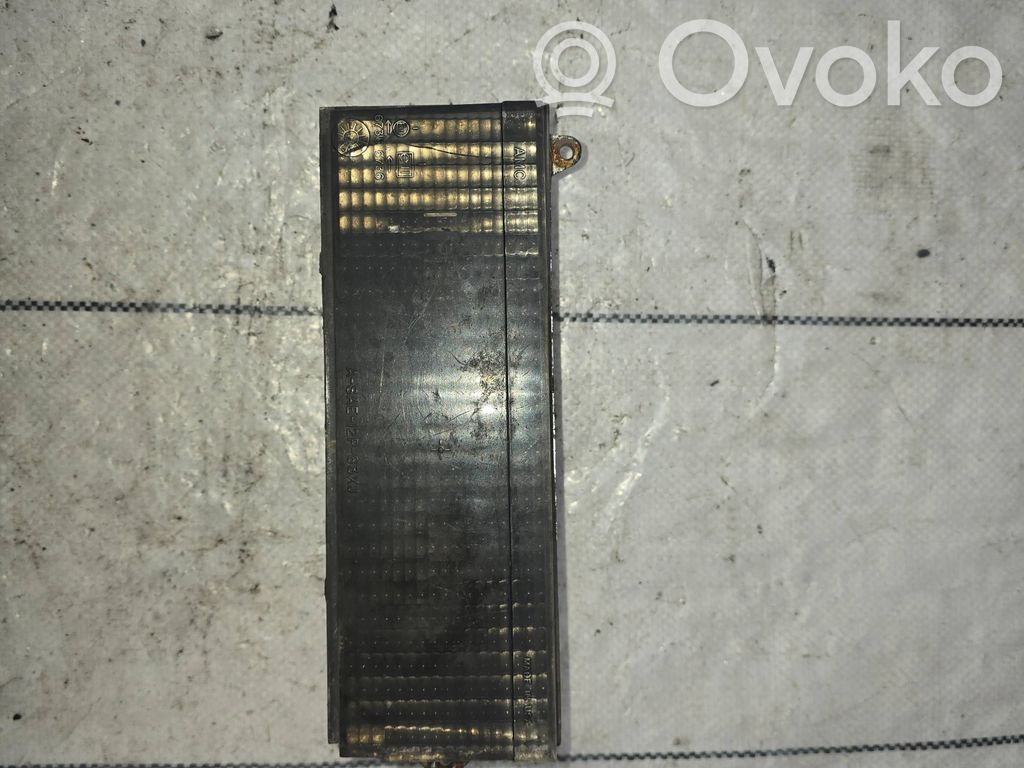 Jeep Cherokee Front indicator light 