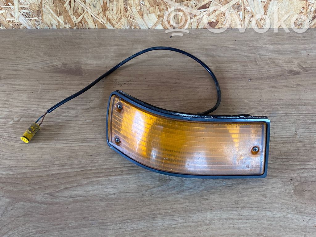 Blinker vorne Stoßstange   3371217