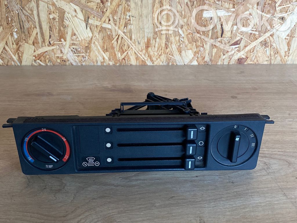 BMW 5 E28 Climate control/heater control trim 