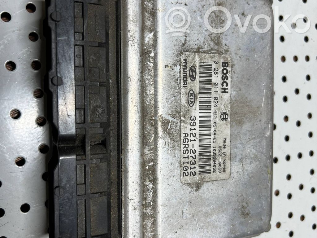 KIA Carens I Engine control unit/module 